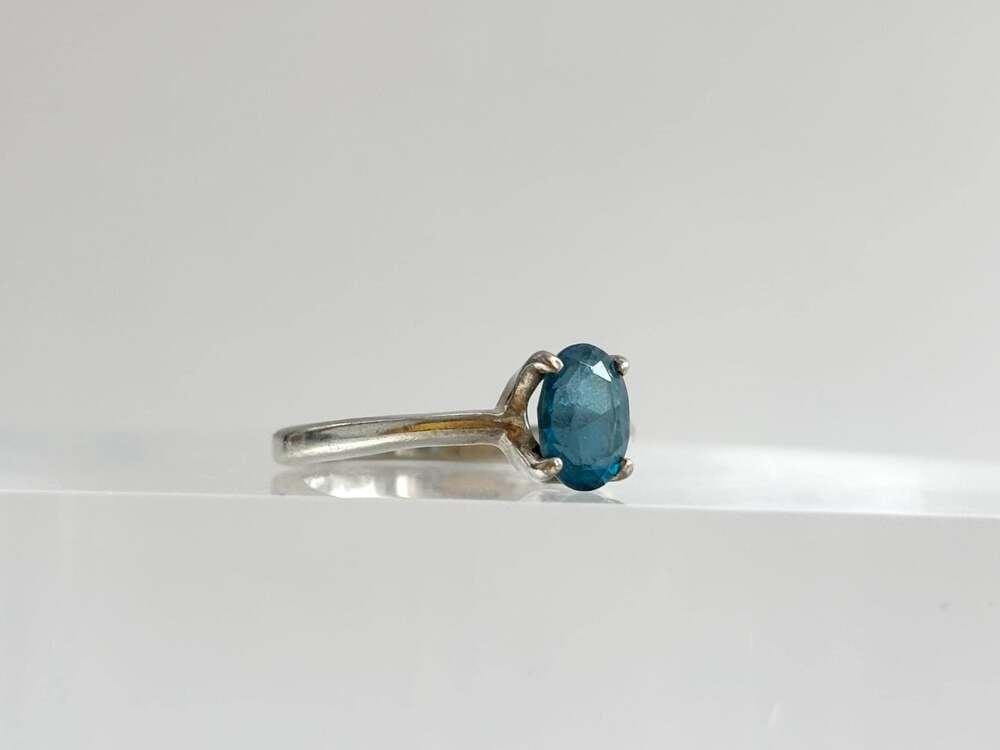 Kyanite Oval Cut Gemstone Solitaire Minimalist Sterling Silver 925 Vintage Ring - Picture 2 of 13
